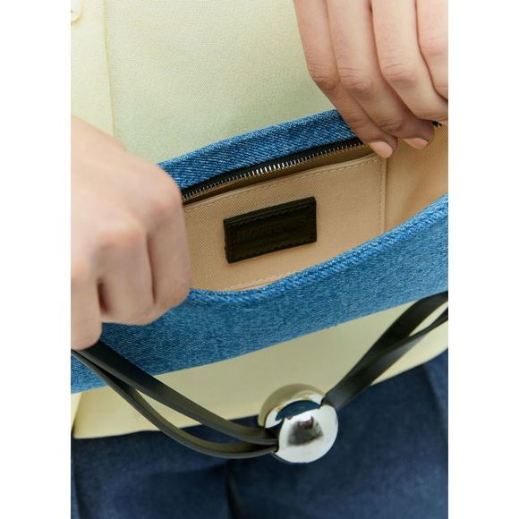 JACQUEMUS Le Bisou Perle Shoulder Bag - Picture 6 of 6